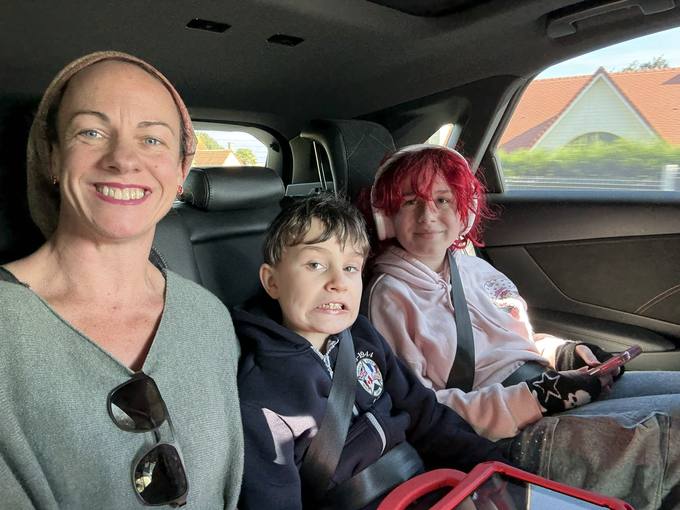 road-trip crew