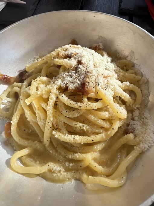 cacio e pepe in Rome